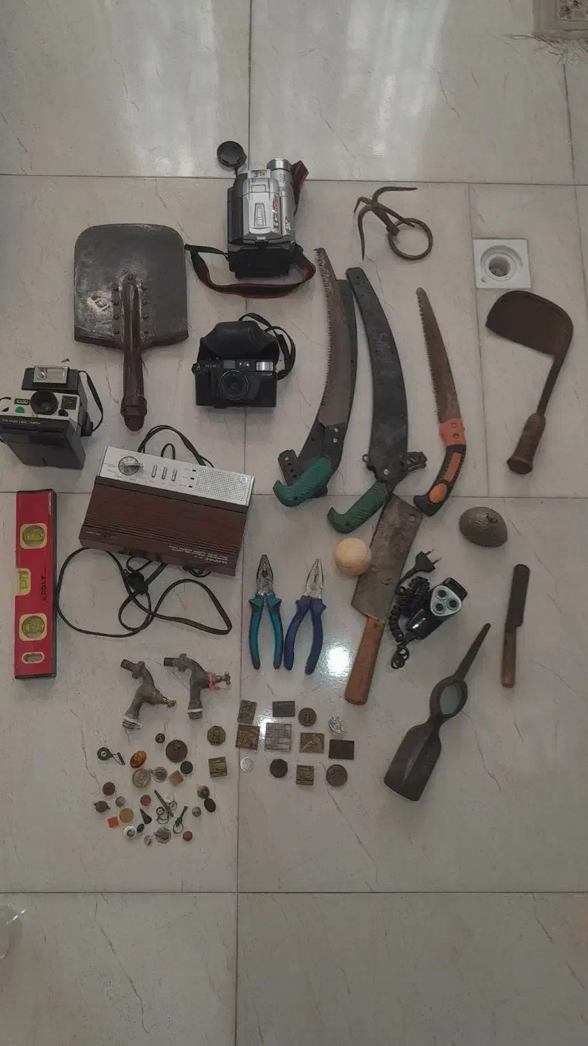 ابزار|ابزارآلات|تهران, فلسطین (میدان انقلاب)|دیوار