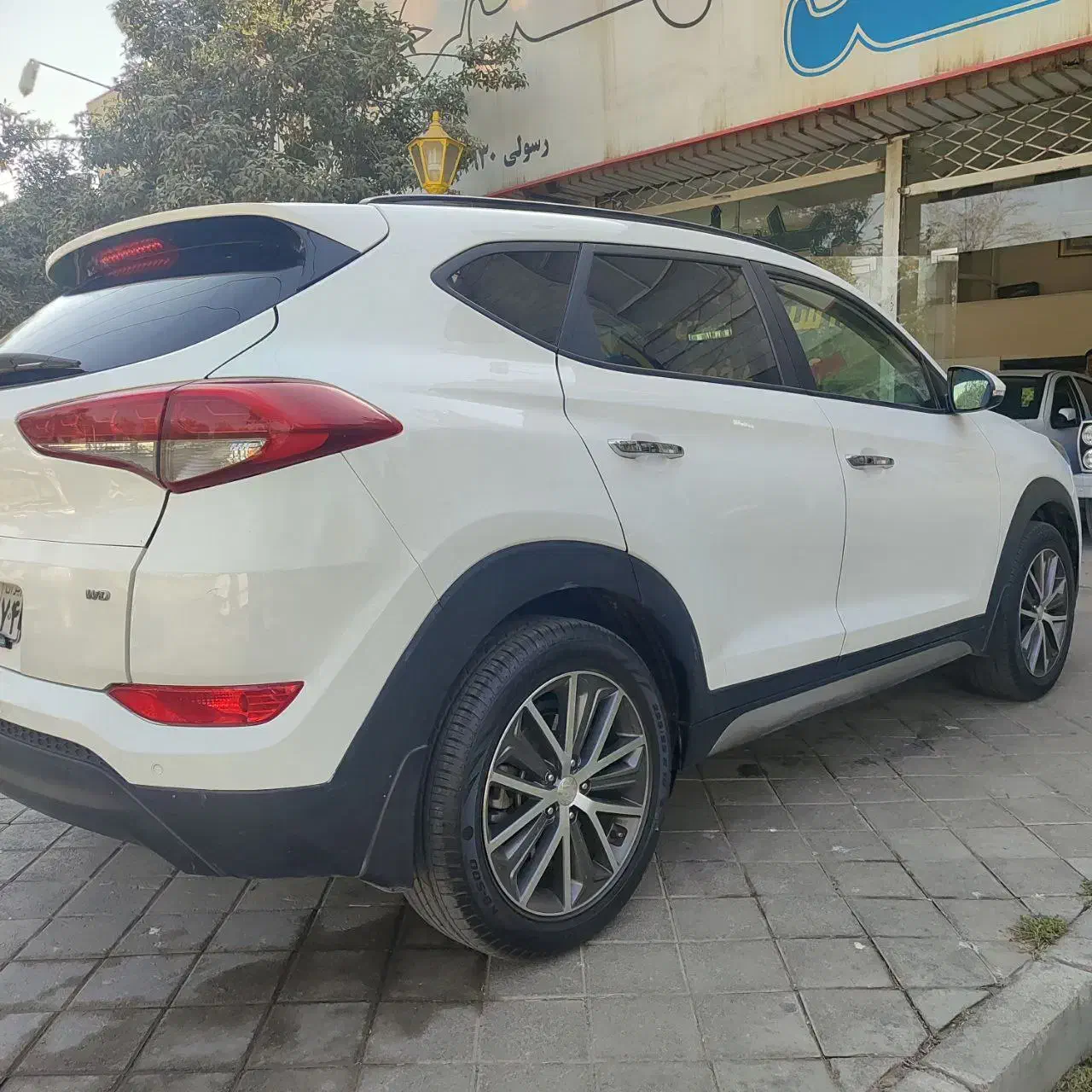 توسان ۲۰۱۷ فول بدون نقطه(نقد و اقساط)۲۰ ماهه|خودرو سواری و وانت|مشهد, راه آهن|دیوار