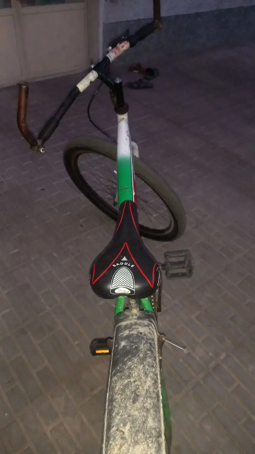 دوچرخه ۲۶|دوچرخه، اسکیت، اسکوتر|بم, |دیوار