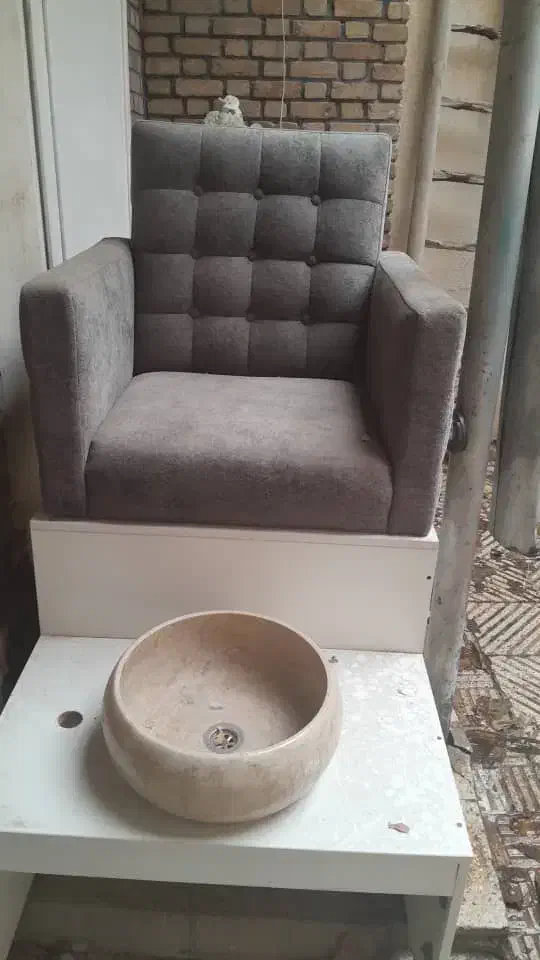 سرشور و صندلی پدیکور|آرایشگاه و سالنهای زیبایی|ارومیه, |دیوار