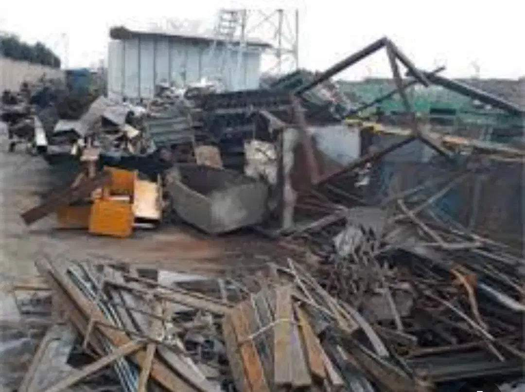 خرید ضایعات آهن وفلزات رنگی عمده بصورت نقدی|خدمات پیشه و مهارت|لاران, |دیوار