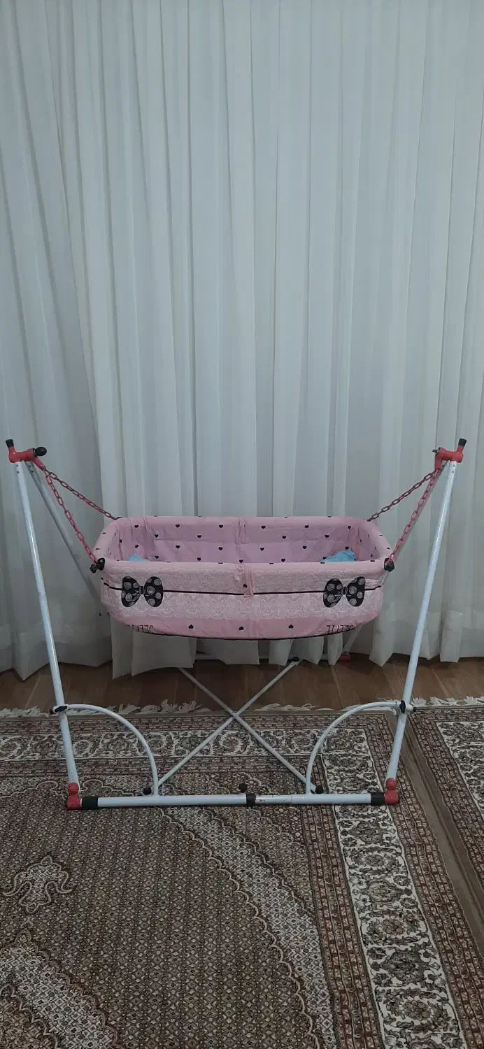 گهواره|تخت و صندلی بچه|مرند, |دیوار