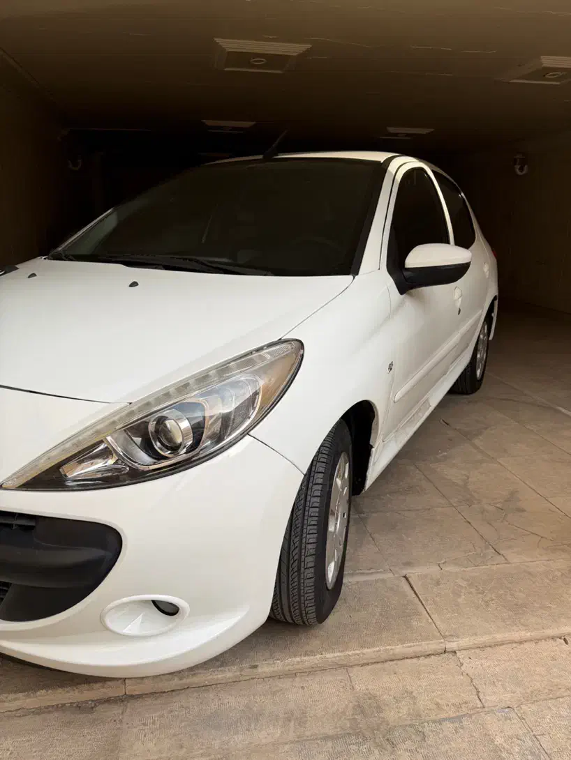 ۲۰۷ مدل ۱۴۰۰ دنده ایی فرمان برقی سقف فلز|خودرو سواری و وانت|اصفهان, باغ زرشک|دیوار