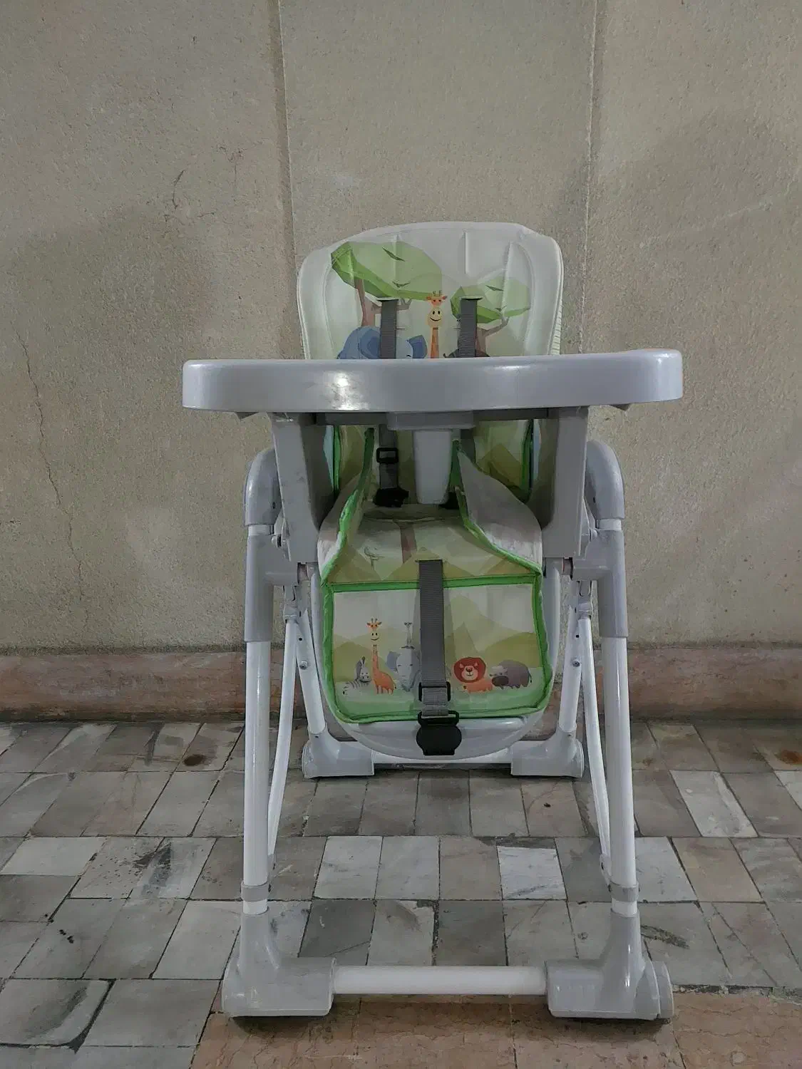 صندلی غذای کودک|تخت و صندلی بچه|تهران, میدان ولیعصر|دیوار