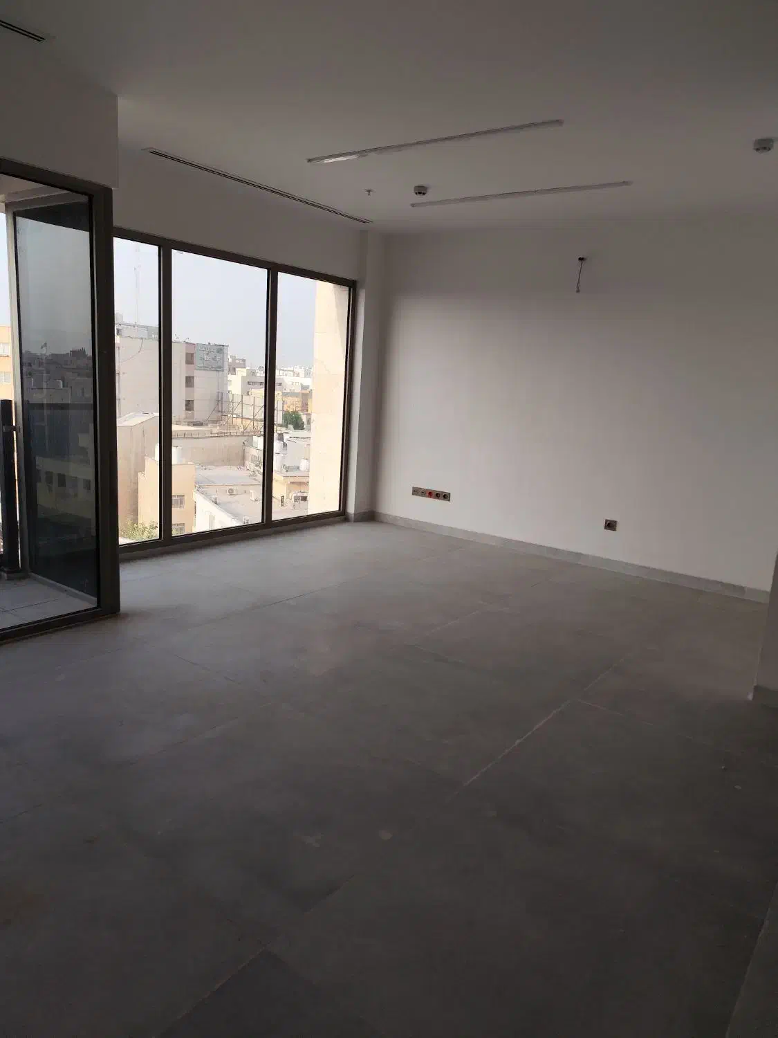 فروش واحد تجاری نوساز / ساختمان روما|فروش دفتر کار، اتاق اداری، مطب|بوشهر, |دیوار