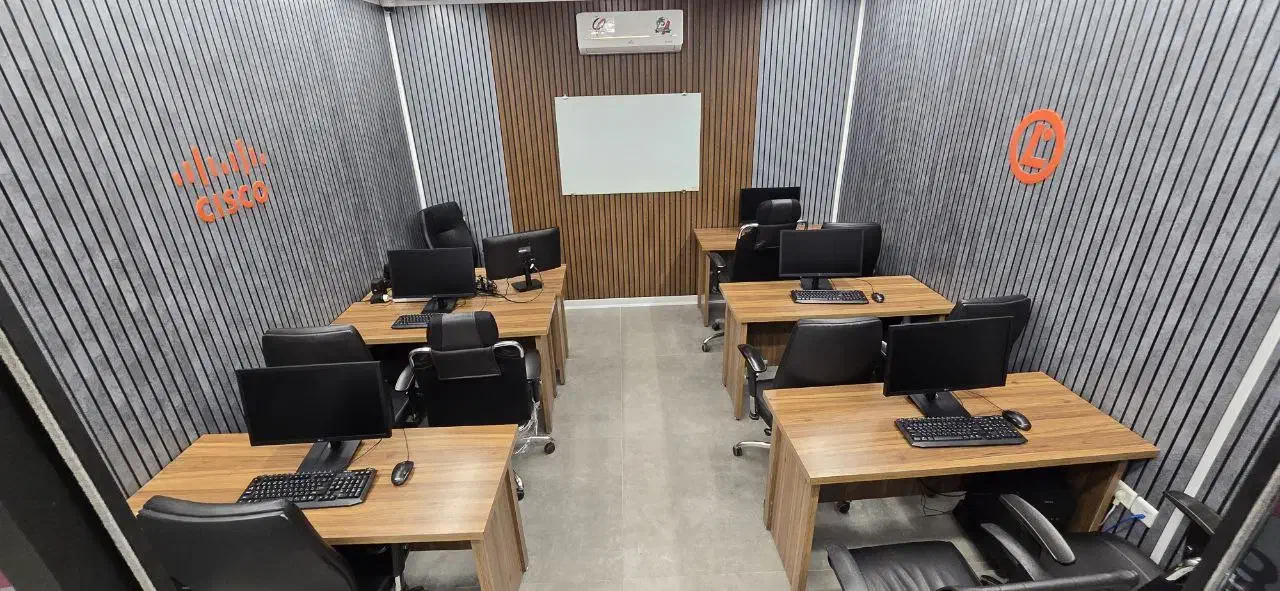 اجاره فضای آموزشی|اجارهٔ کوتاه‌مدت دفتر کار و فضای آموزشی|تهران, نیلوفر|دیوار