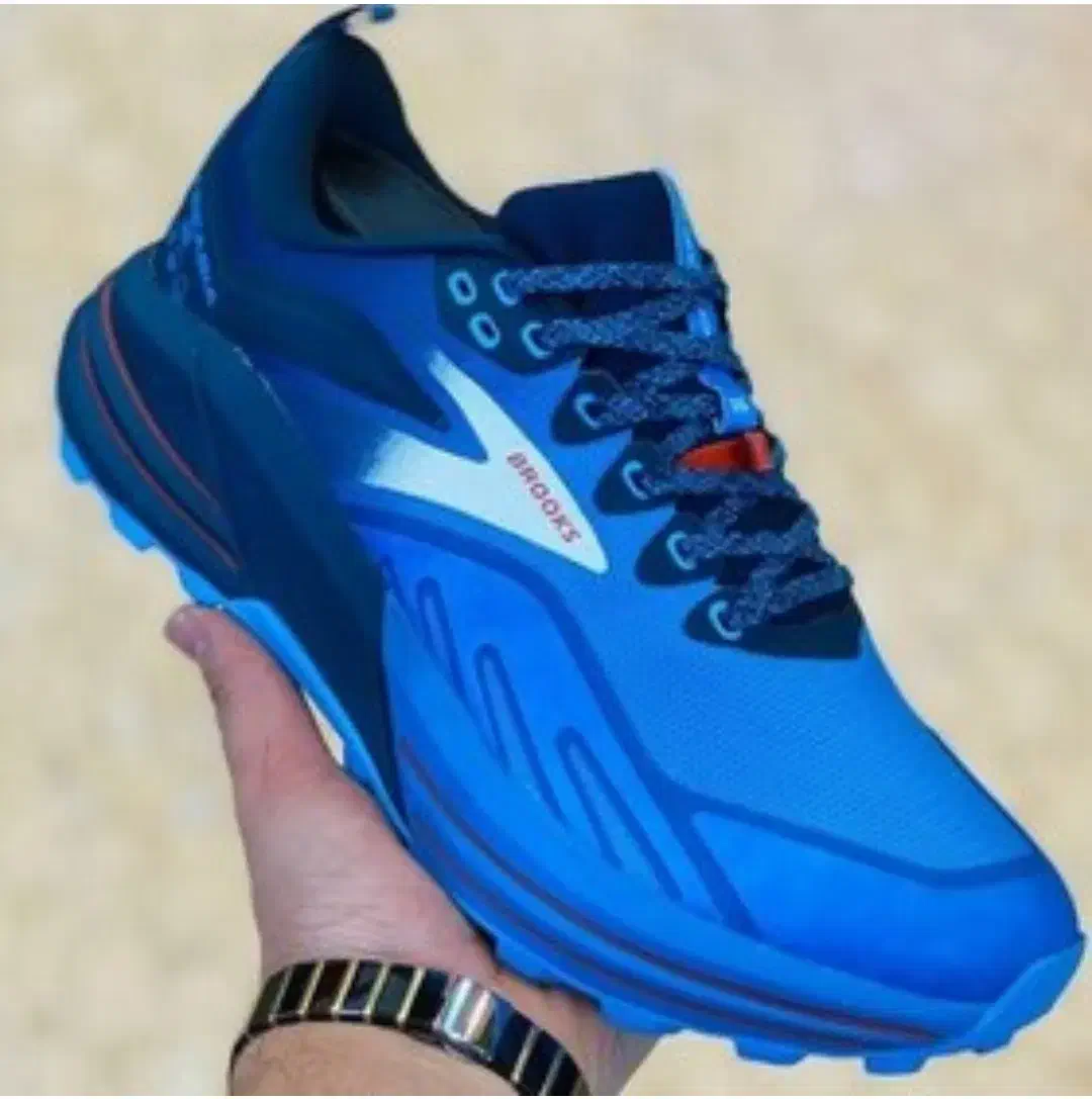 گالری کفش خان|کیف، کفش، کمربند|شیراز, بهارستان|دیوار