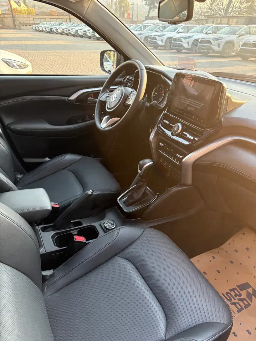 سوزوکی ویتارا دو دف مدل ۲۰۲۴|خودرو سواری و وانت|تهران, تهرانپارس شرقی|دیوار