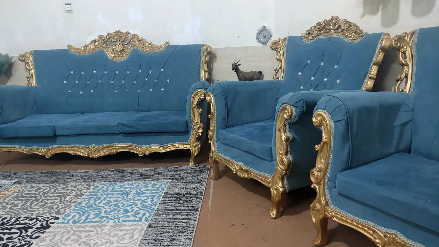 مبل سلطنتی 7 نفره|مبلمان خانگی و میز عسلی|شیراز, شهرک مطهری|دیوار