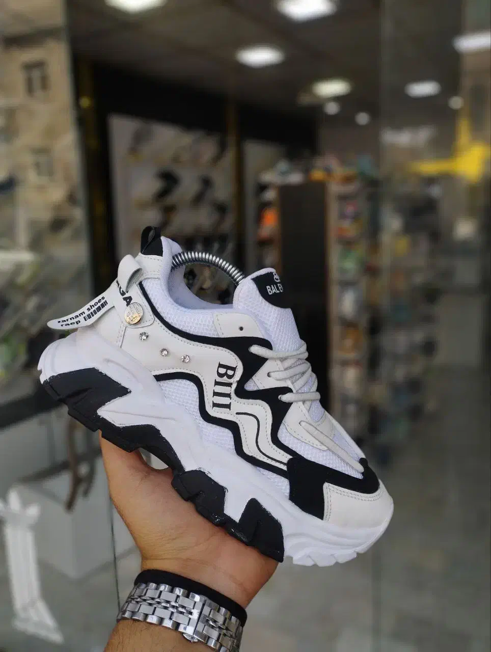 فروش عمده کفش اسپرت / مجلسی / اداری زنانه و مردانه|کیف، کفش، کمربند|نجفآباد, ریاضی|دیوار