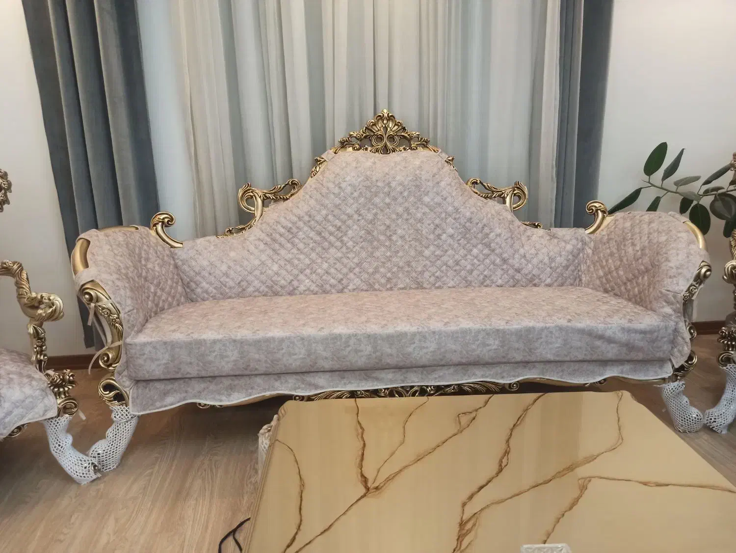 پیراهن مبل پارچه ای مطلسه|مبلمان خانگی و میز عسلی|تهران, یافتآباد|دیوار