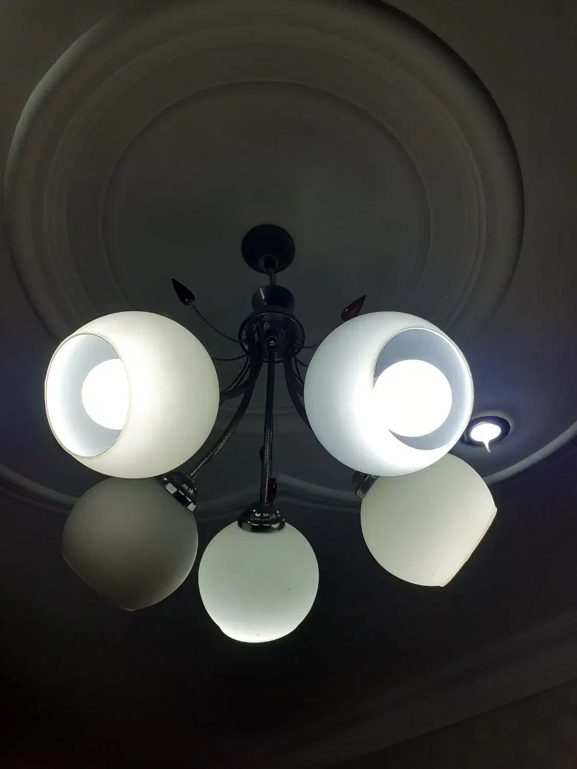 لوستر|لوستر و چراغ آویز|رشت, پاره بیجار|دیوار