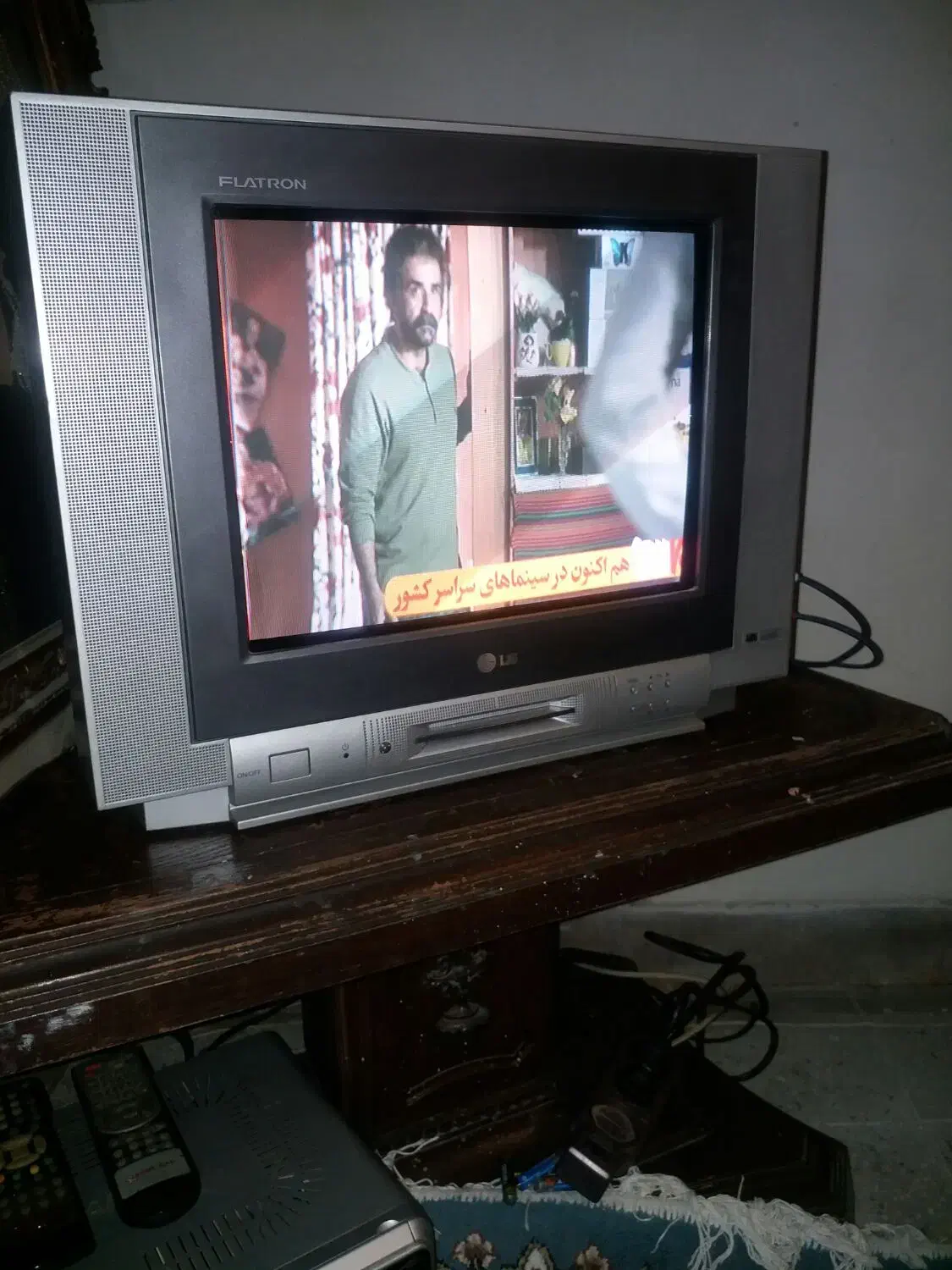 تلویزیون ال جی  صفحه تخت 14اینچ درحدنو|تلویزیون و پروژکتور|تهران, صد دستگاه|دیوار
