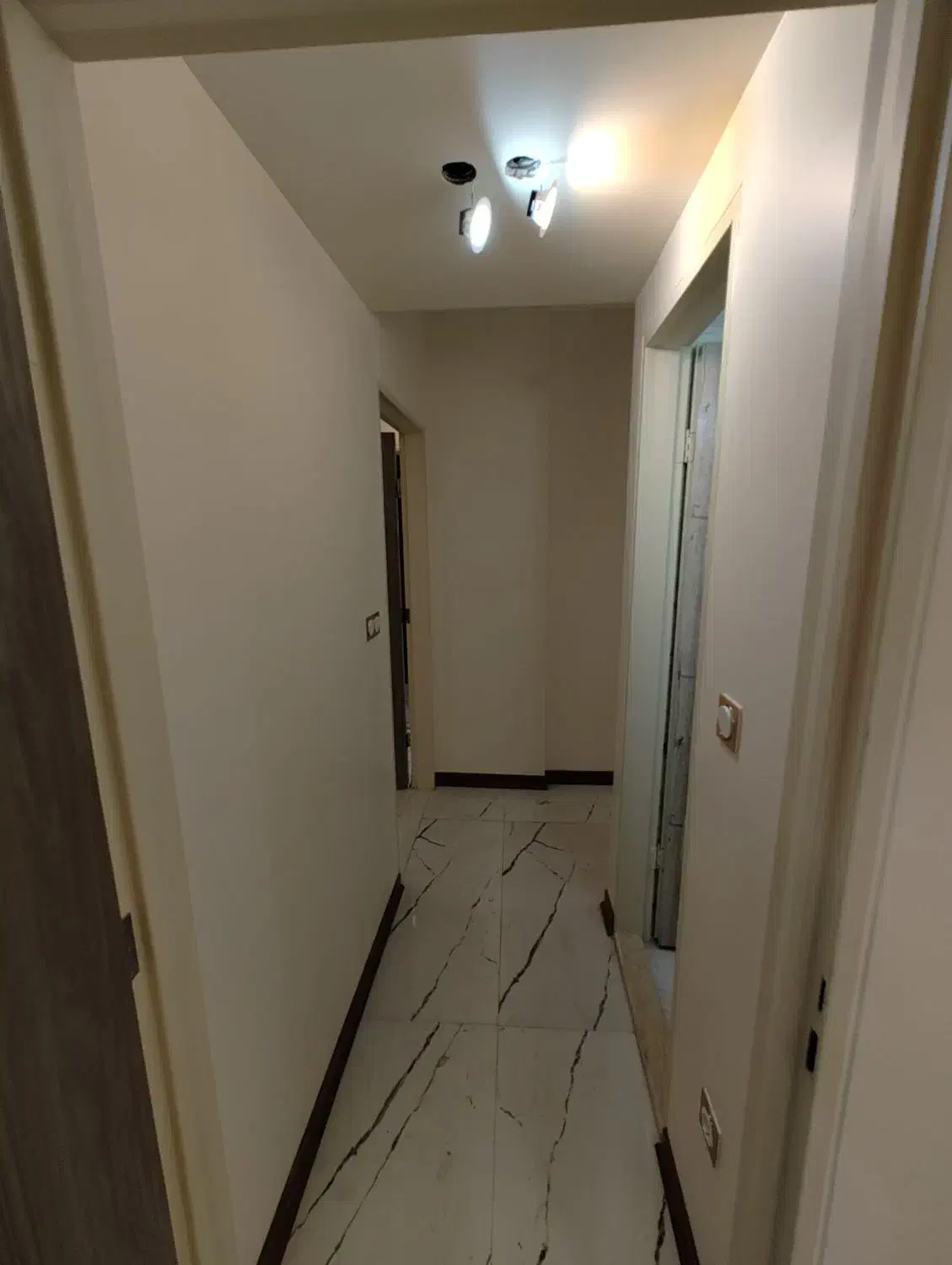 100متری/دو خواب/کلید نخورده