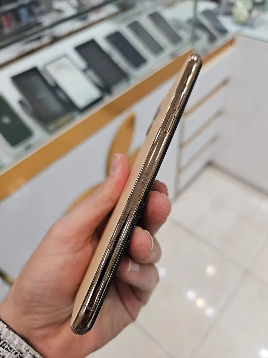 خرید و فروش انواع موبایل ایفون 11 pro max دست دوم|موبایل|یزد, |دیوار