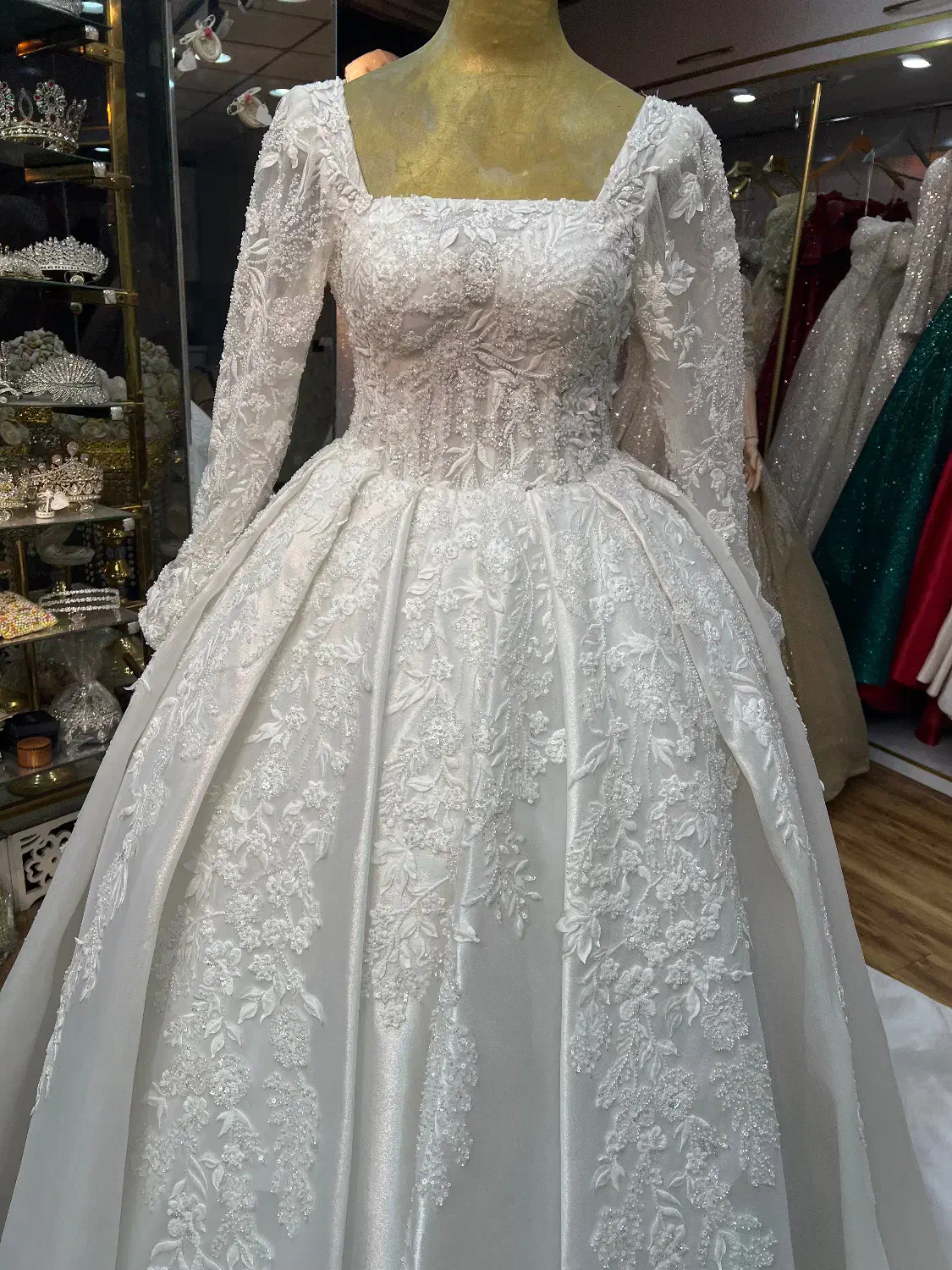 فروش لباس عروس در حد نو|لباس|قدس, شهرقدس|دیوار