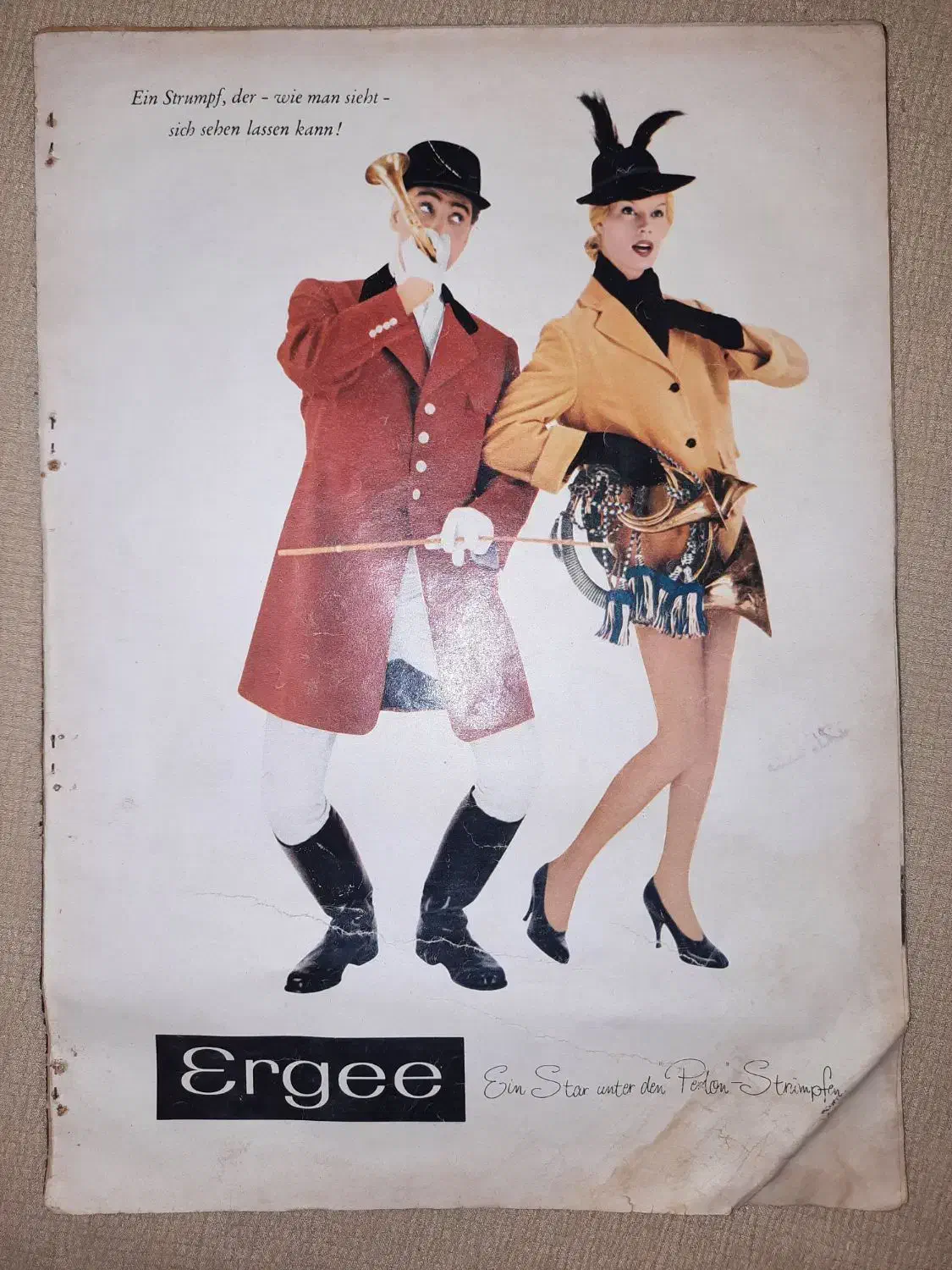 دومجله‌ی قدیمی مُد کلاسیک اروپایی نسخه‌ی اصلی۱۳۲۰ه|کلکسیون اشیاء عتیقه|خمام, |دیوار