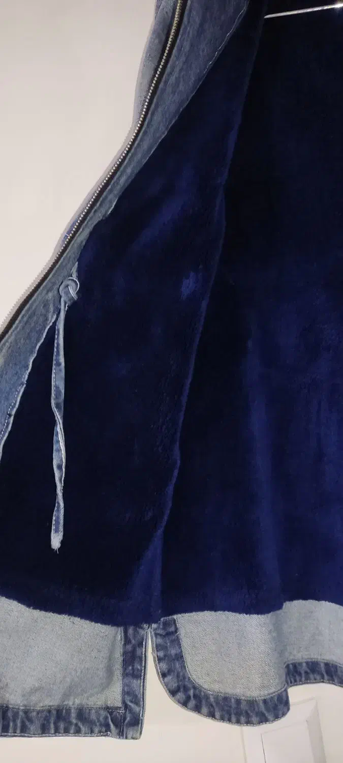 کاپشن جین در حد نو|لباس|صدرا-فارس, فاز ۱|دیوار