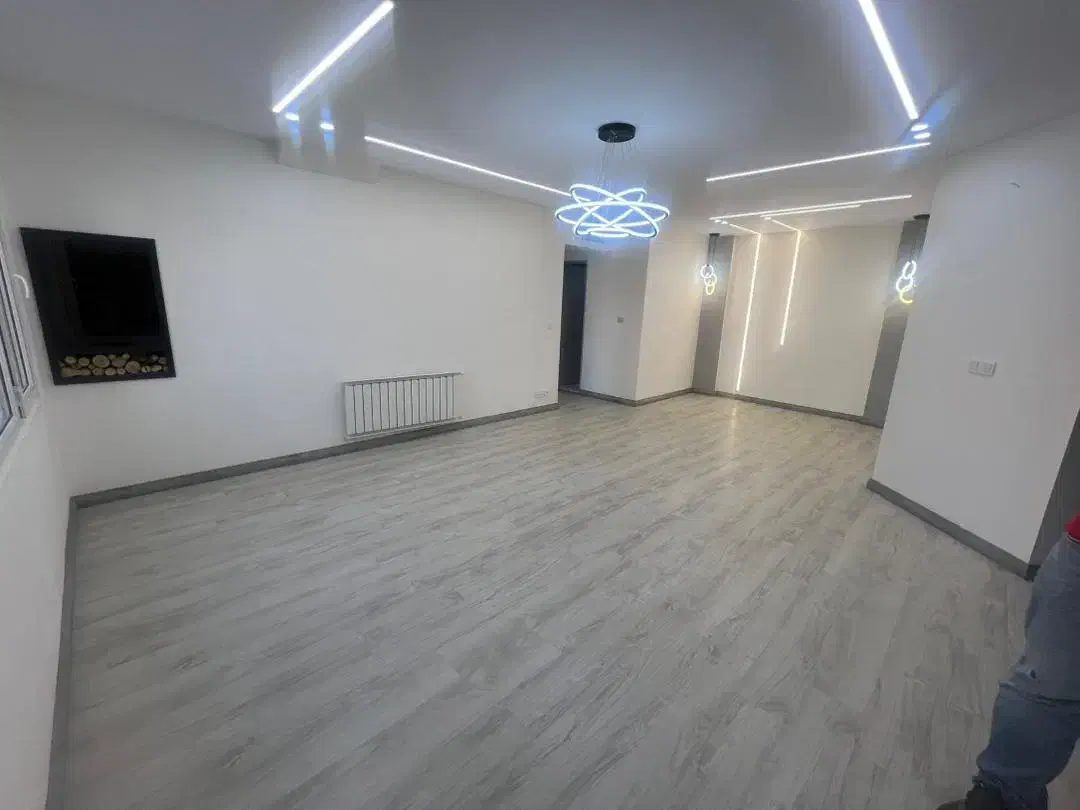 فروش ۱۱۵ متر پارکت لمینت رنگ روشن بسیار شیک درحد|مصالح و تجهیزات ساختمان|تهران, سبلان (لشگر)|دیوار