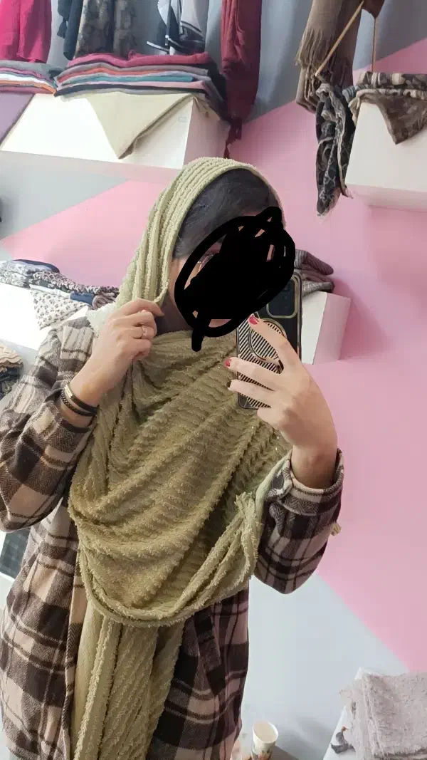 شال تدی|لباس|کاشان, سرپله جدید|دیوار