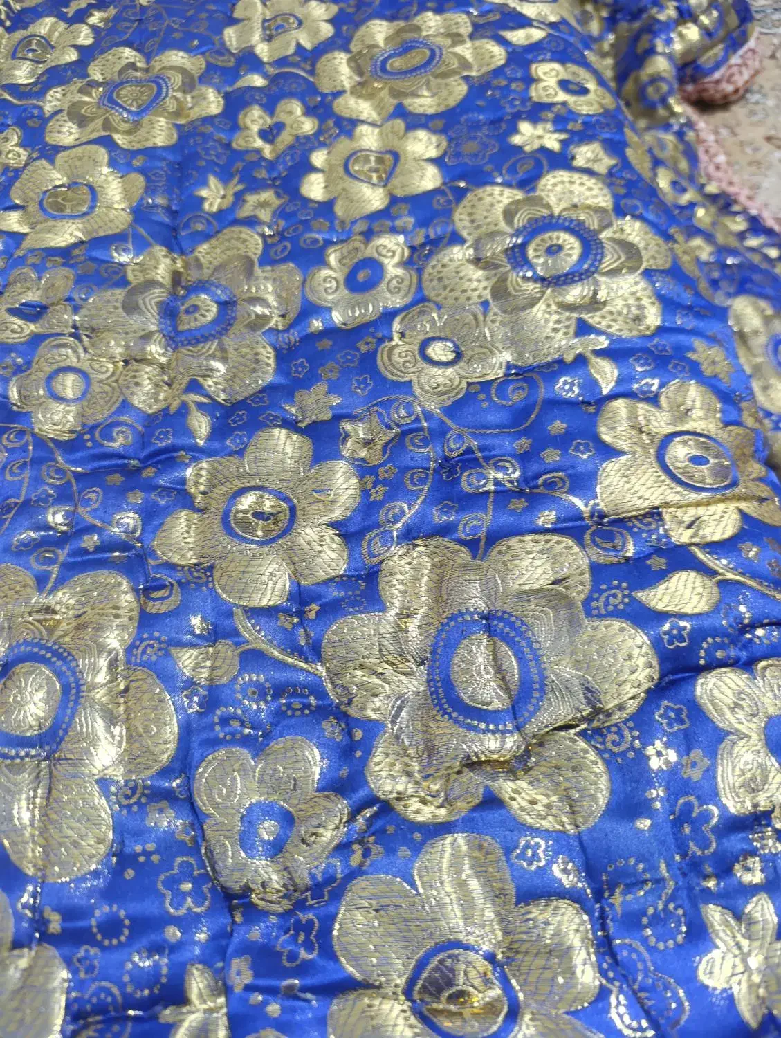 لحاف شب یلدایی درحدنو|رختخواب، بالش، پتو|فلاورجان, |دیوار