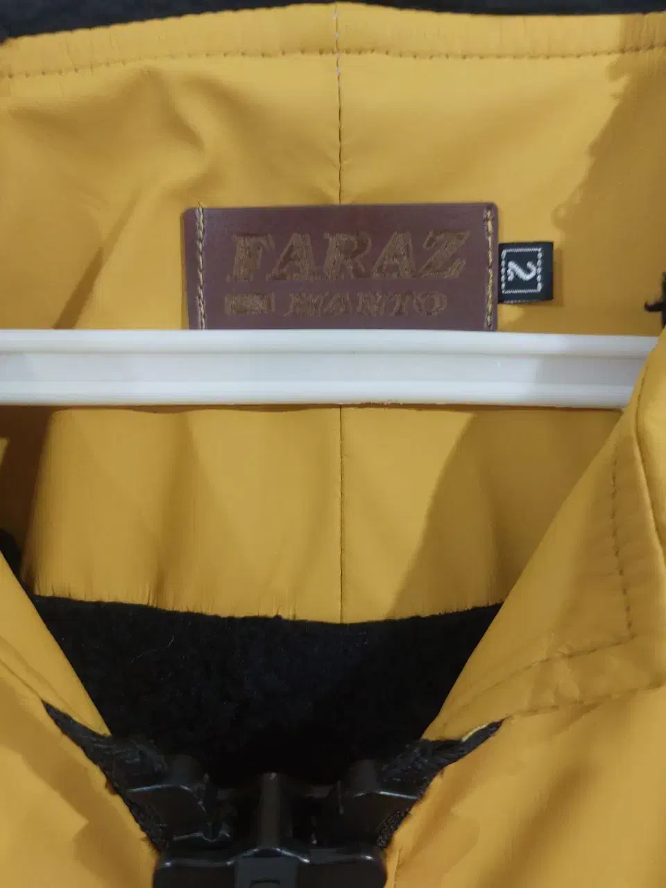 کاپشن بارانی|لباس|اهر, |دیوار