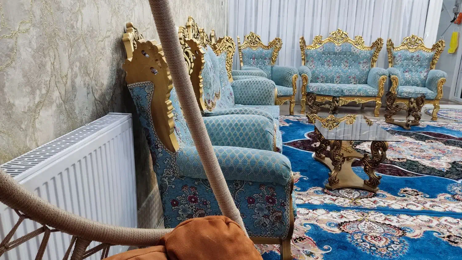 مبل سلطنتی 9نفره معاوضه بافرش هم دارم|مبلمان خانگی و میز عسلی|جوانرود, |دیوار