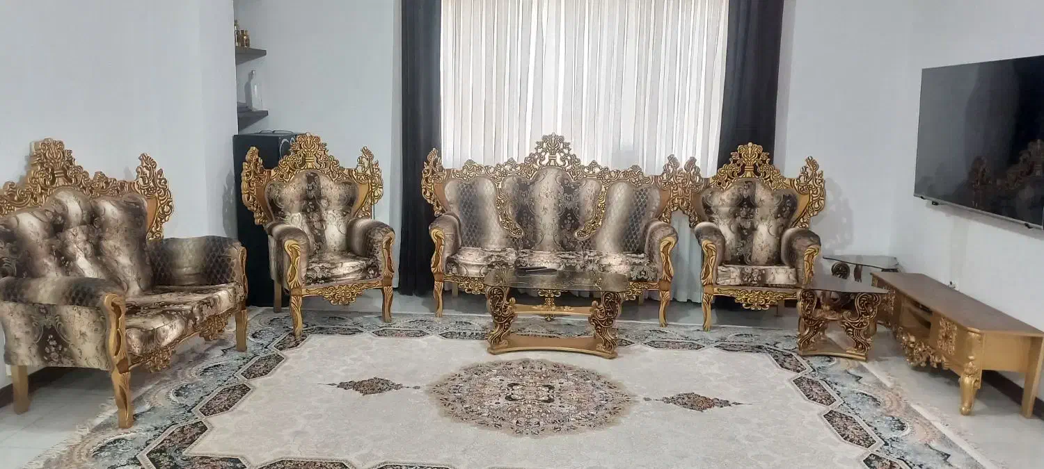 مبل و میز غذاخوری و میز تلویزیون و میز عسلی|مبلمان خانگی و میز عسلی|شهریار, شهرک وائین|دیوار