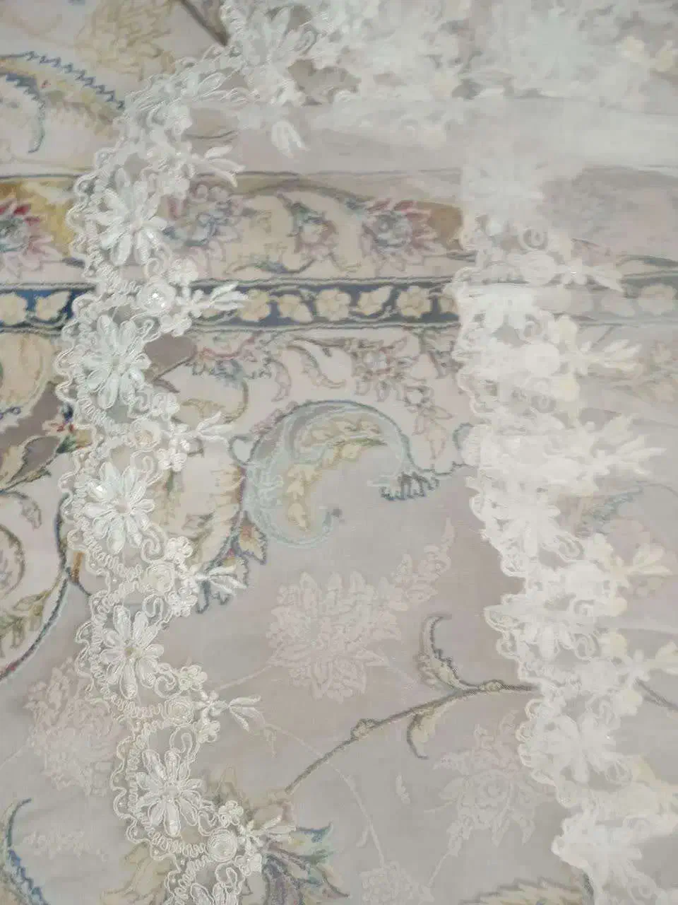 لباس عروس کامل در حد نو|لباس|اندیشه, اندیشه فاز ۱|دیوار