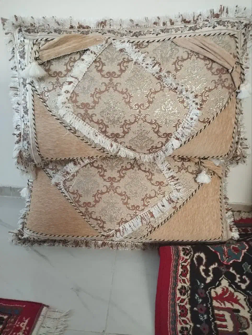 ۱۲ عدد رو پشتی|پشتی|یاسوج, |دیوار