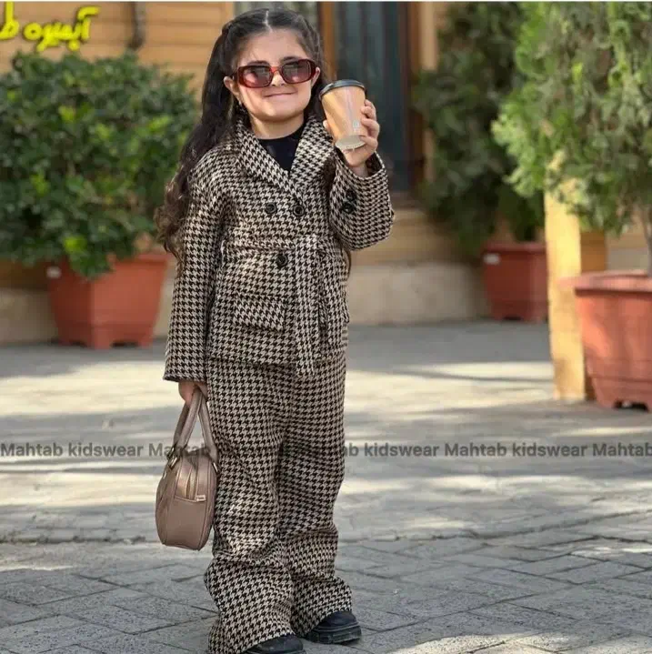 لباس دخترانه|کفش و لباس بچه|مشهد, کوشش|دیوار