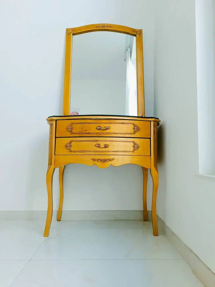 ایینه کنسول چوب روس|مبلمان خانگی و میز عسلی|قائن, |دیوار