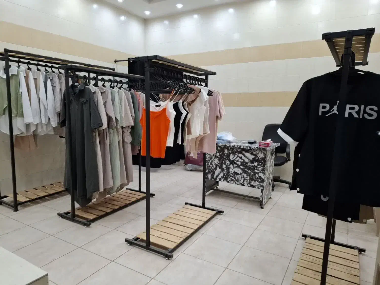 اجاره مغازه ۲۰متری در فولادشهر|اجارهٔ مغازه و غرفه|فولادشهر, C4|دیوار