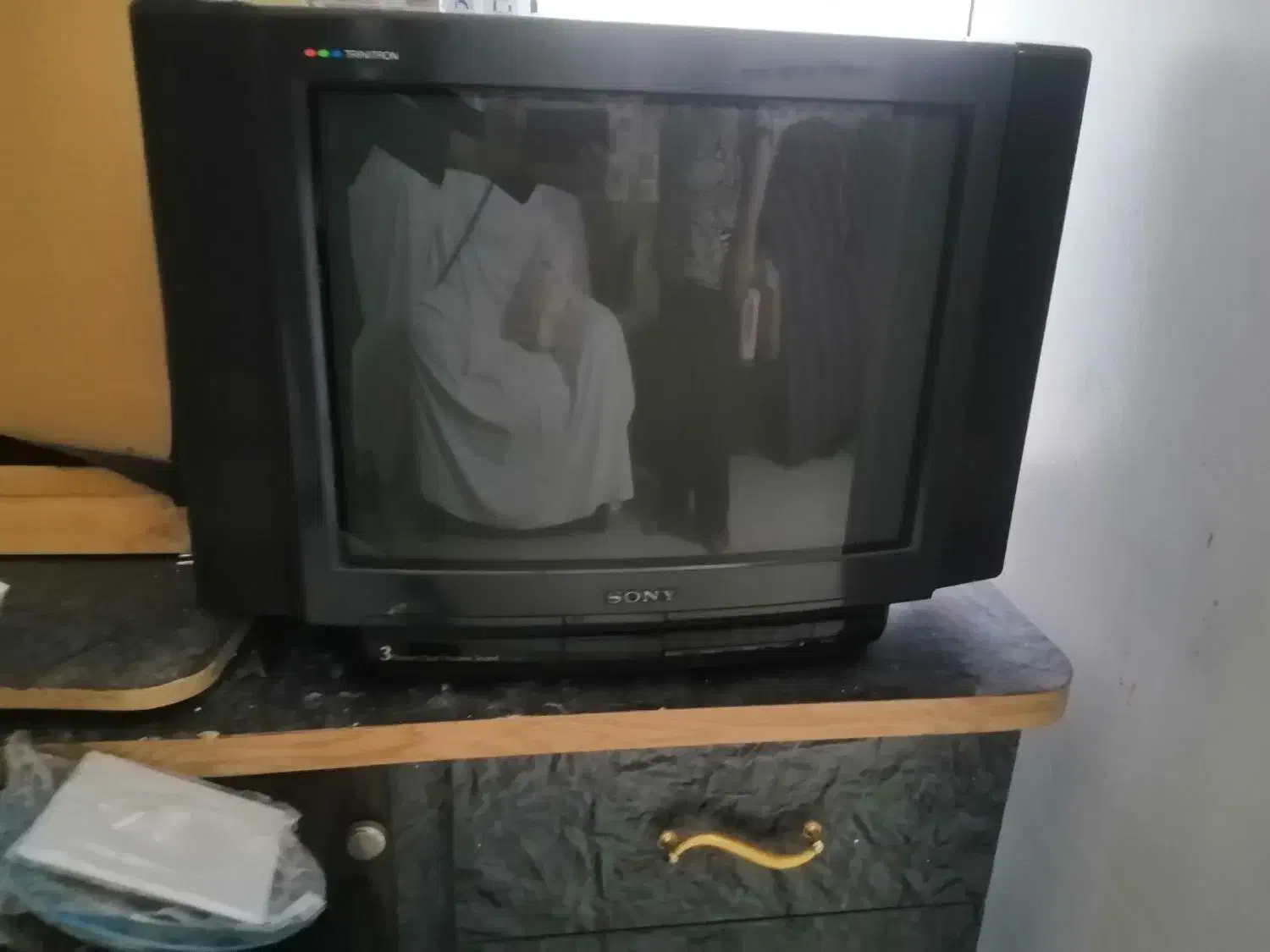 تلوزیون خارجی|تلویزیون و پروژکتور|کیار, |دیوار