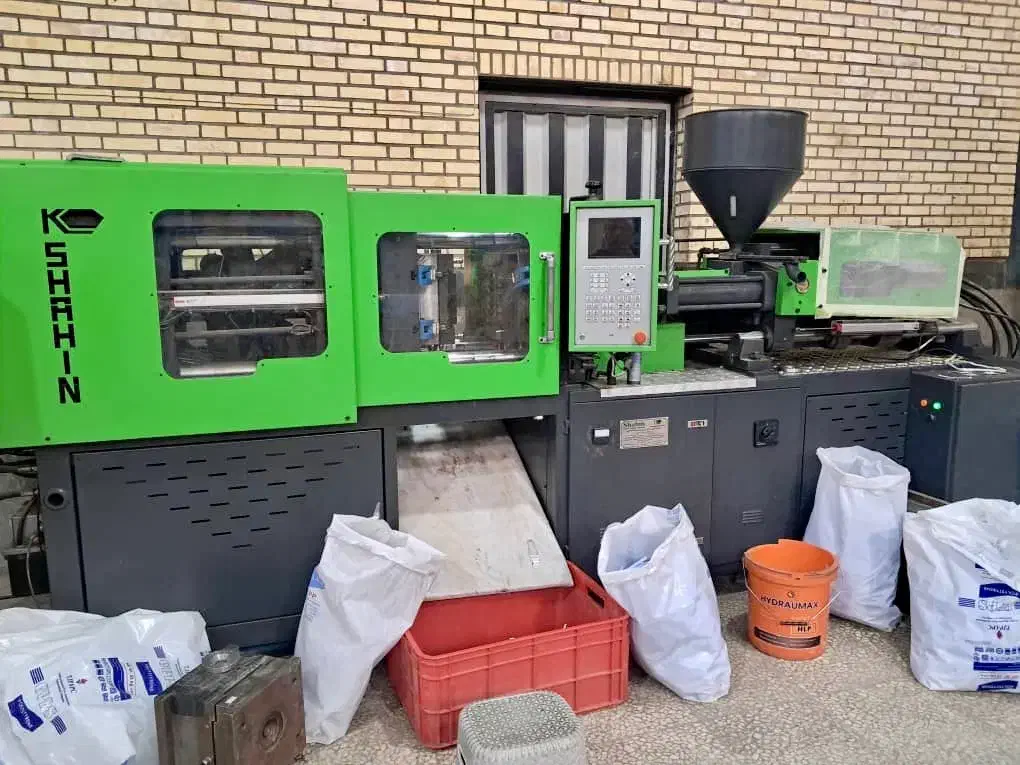 دستگاه تزریق پلاستیک ۱۳۰ تن با اینورتر|ماشین‌آلات صنعتی|تهران, اتحاد|دیوار