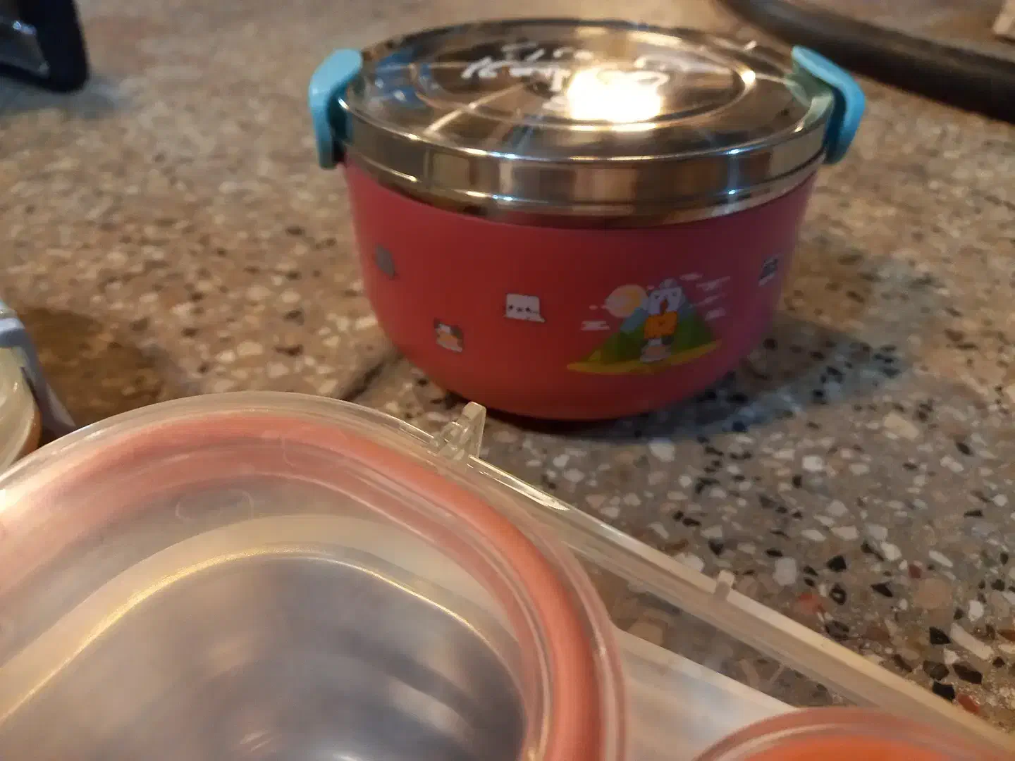 ظرف غذا|اسباب و اثاث بچه|تهران, سوهانک|دیوار