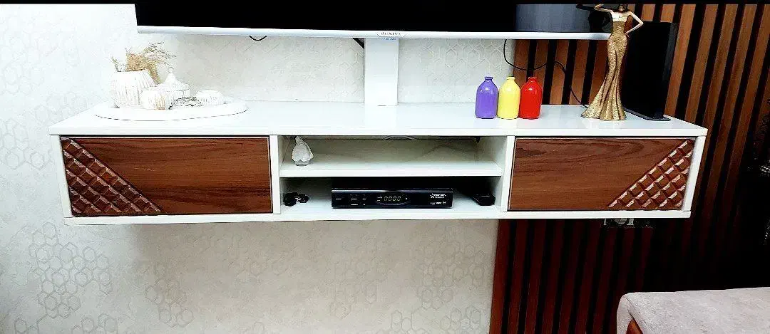 میز تی وی|میز تلویزیون|رشت, استقامت ۱|دیوار