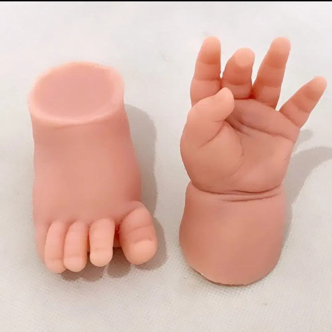 ساخت تندیس یادگاری از دست و پا کودک|مجسمه، تندیس، ماکت|ری, دولتآباد|دیوار