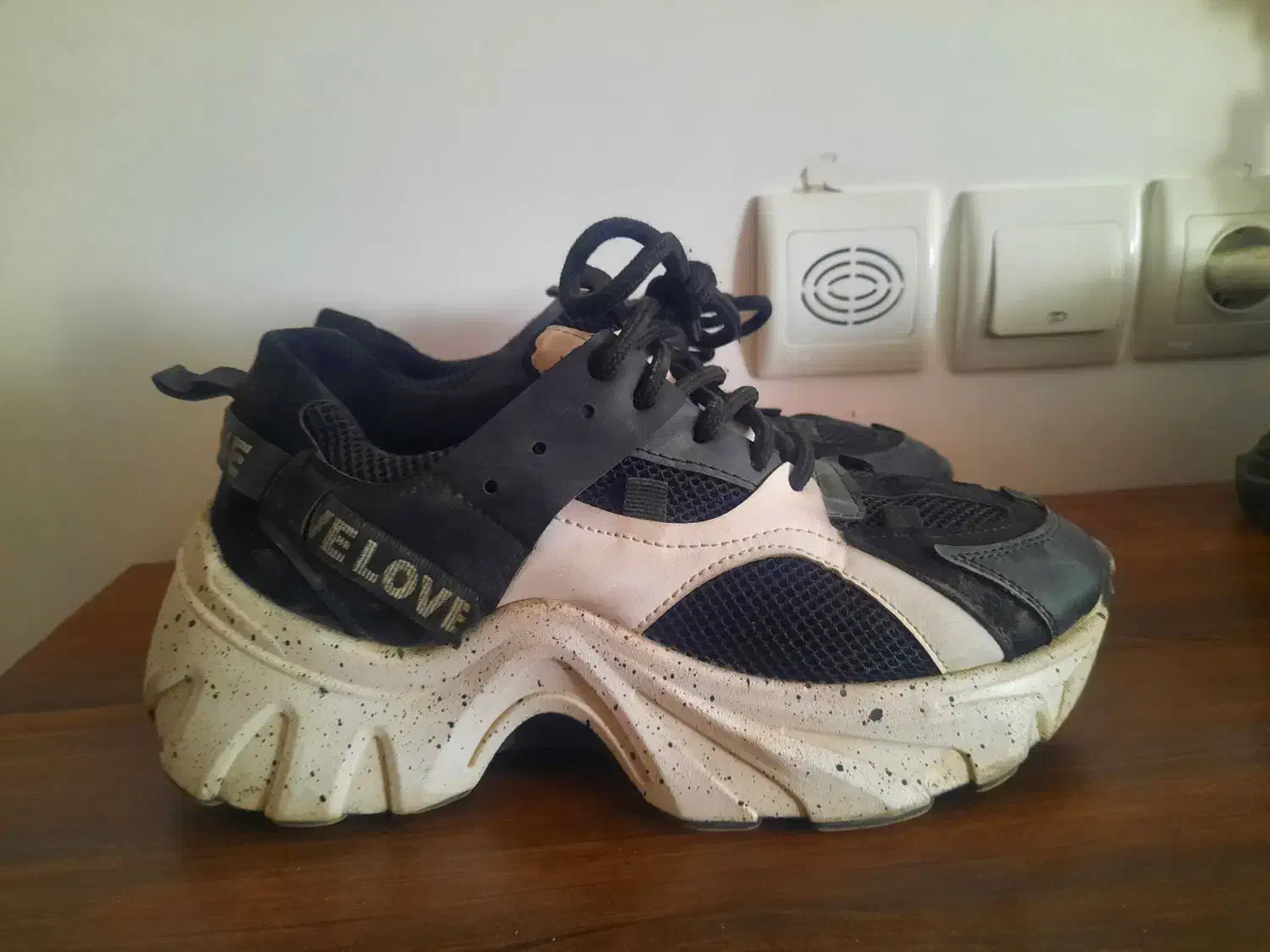 کفش اسپرت|کیف، کفش، کمربند|کرمانشاه, |دیوار