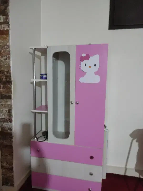 کمد بچه سالم بدون شکستگی|تخت و صندلی بچه|خرم‌آباد, |دیوار