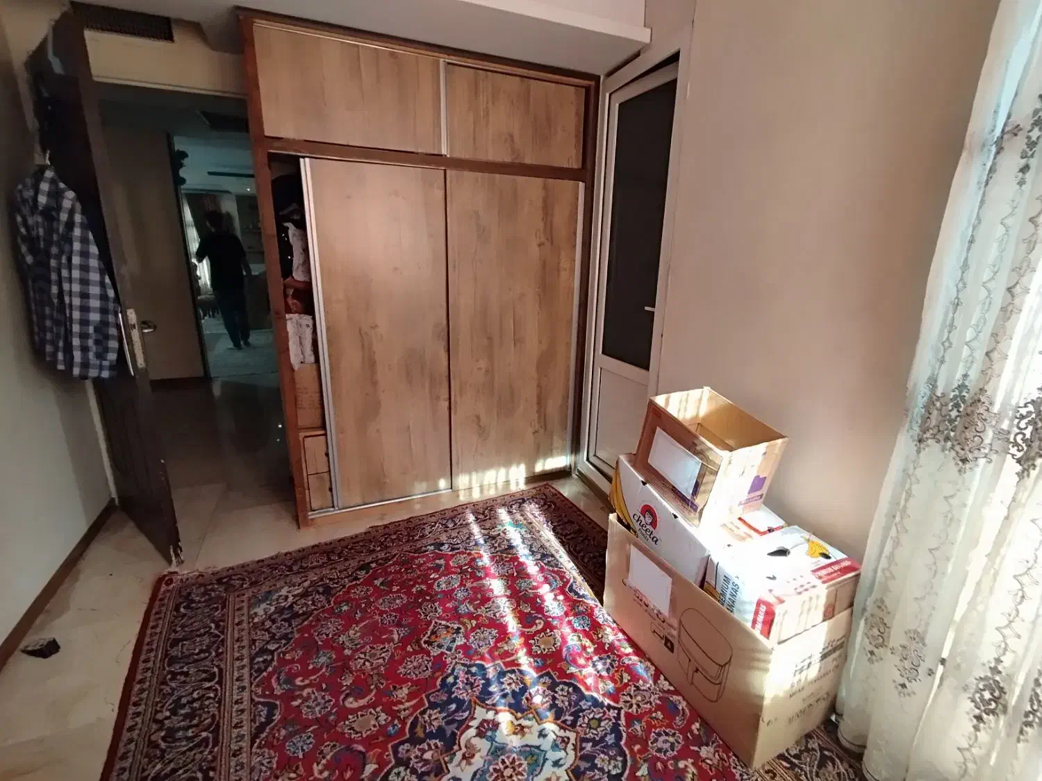 ۱۴۰متر  فوق العاده شیک میدان۲۷