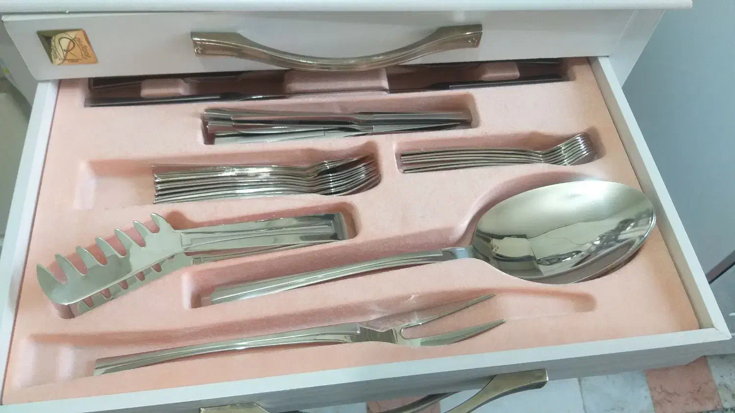 قاشق وچنگال نیکولاس|ظروف سرو و پذیرایی|فردیس, شهرک ۱۱۰|دیوار