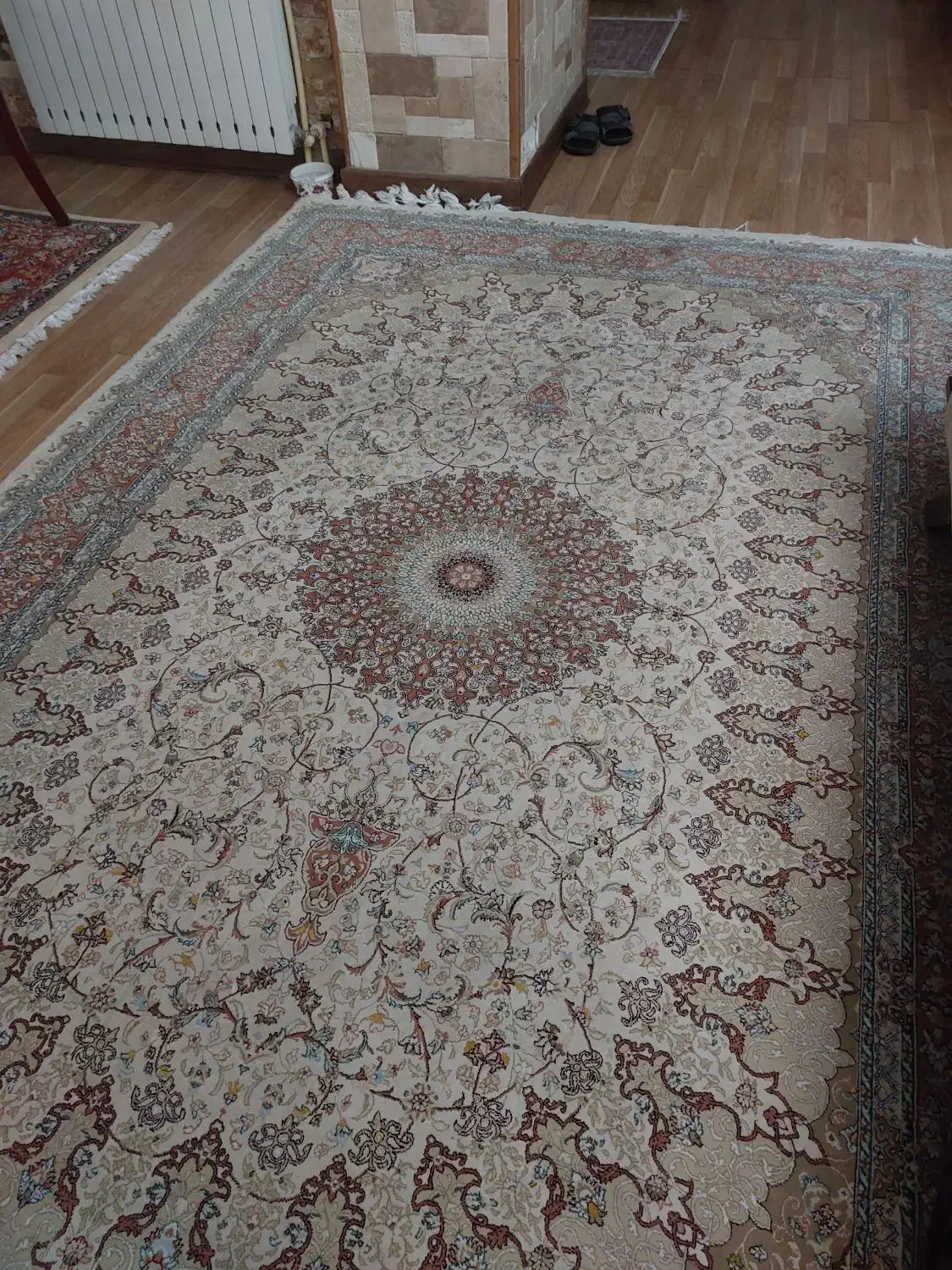 یه جفت فرش ماشینی ۷۰۰شانه تراکم ۱۵۰۰|فرش|تهران, پردیسان|دیوار