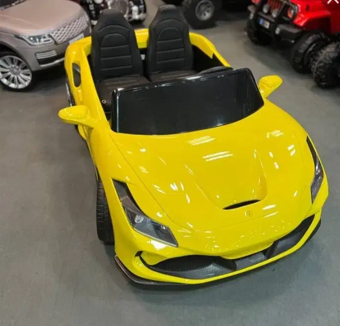 ماشین فراری دونفره|اسباب‌بازی بچه|کرمانشاه, |دیوار