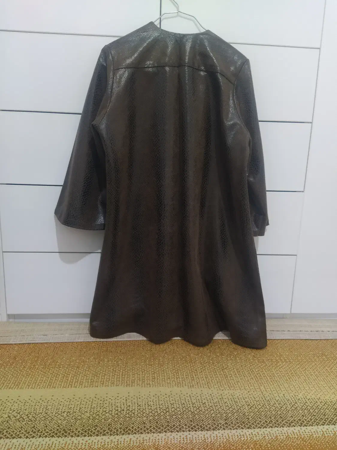 لباس|لباس|خرمآباد, |دیوار