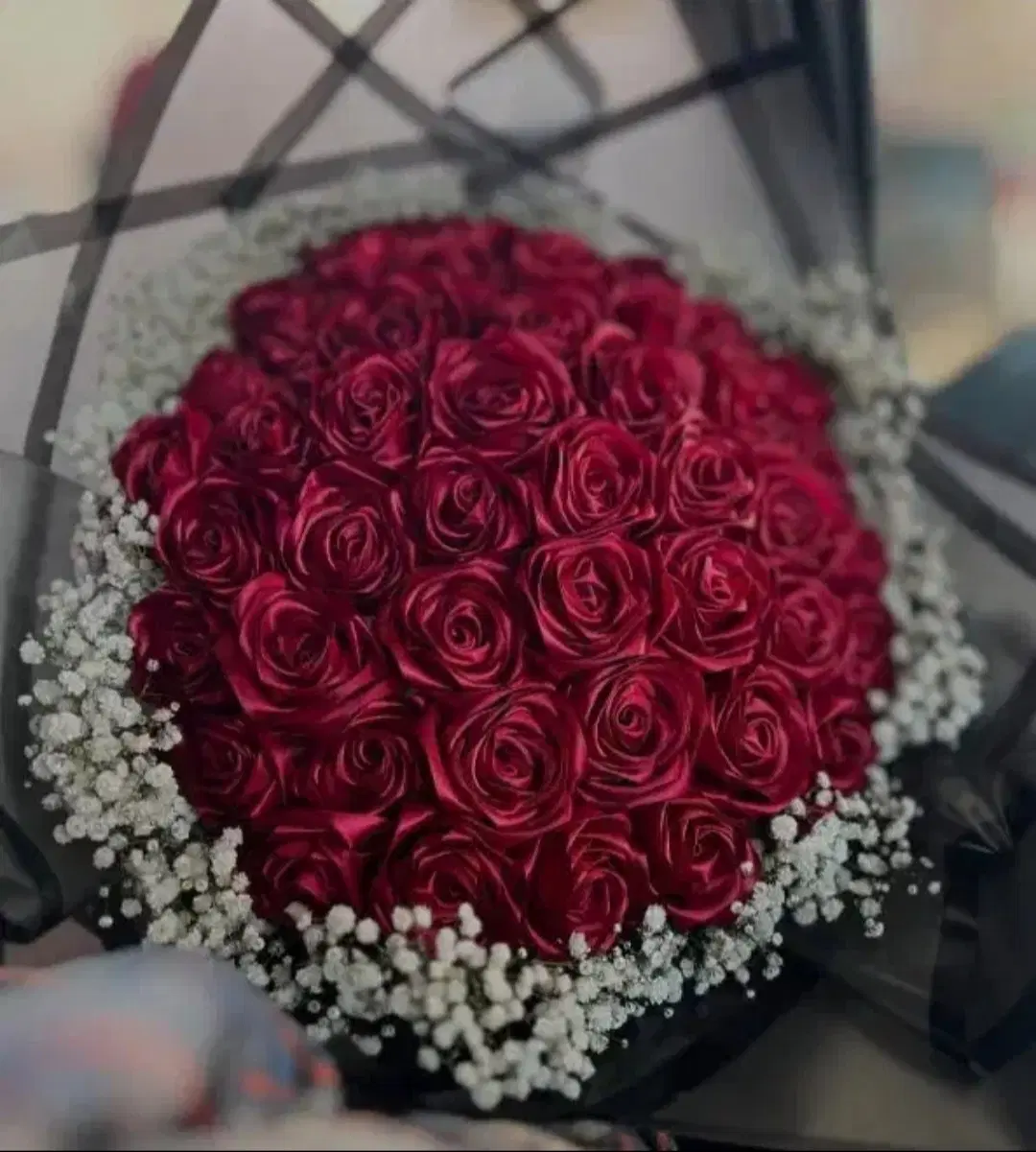 گل برای گل|گل مصنوعی|شاهین‌شهر, عطار|دیوار