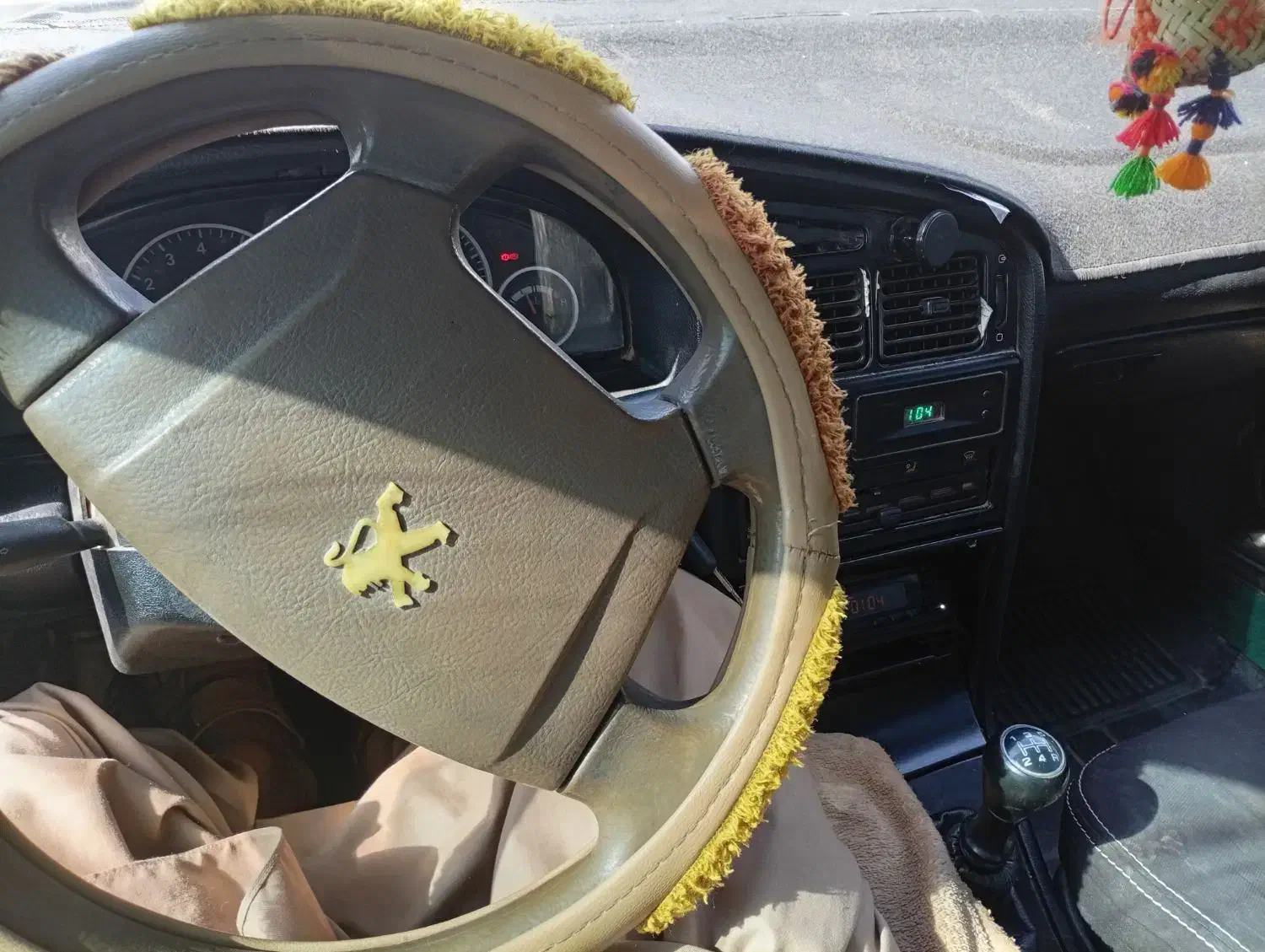 پژو 405مدل 84 دورنگ فروش فوری فوری|خودرو سواری و وانت|ایرندگان, |دیوار