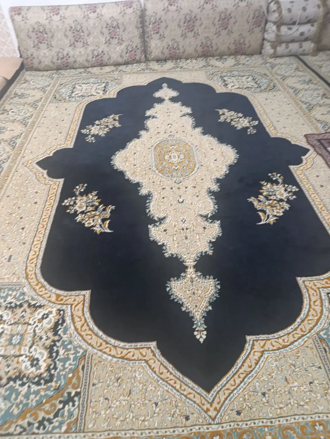 فرش 12متری|فرش|ایلام, |دیوار