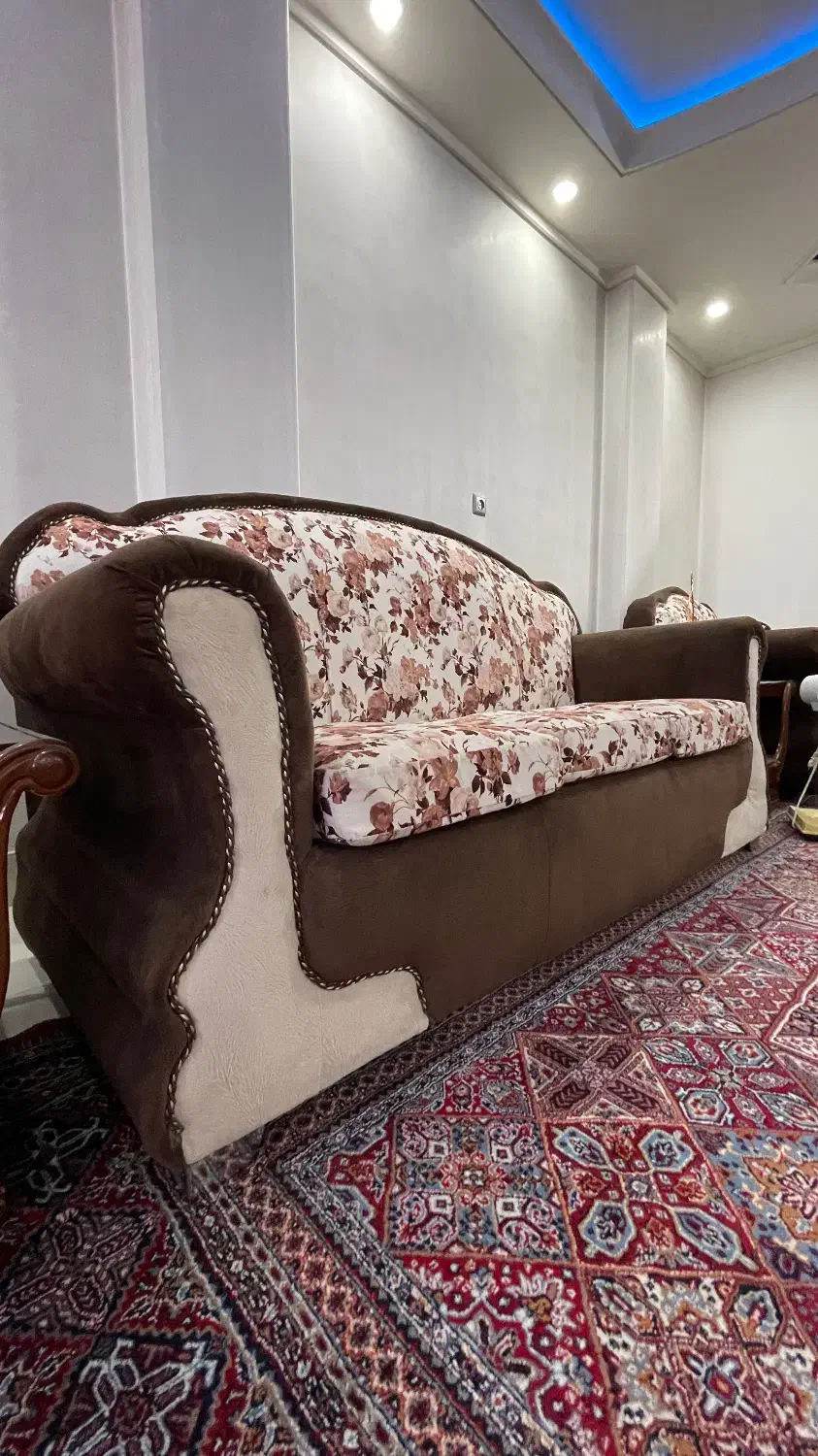 مبلمان|مبلمان خانگی و میز عسلی|شاهرود, |دیوار