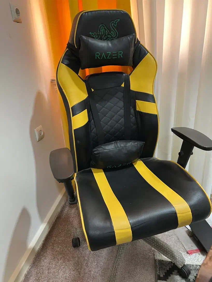 صندلی گیمینگ|صندلی و نیمکت|اهواز, ۲۴ متری|دیوار